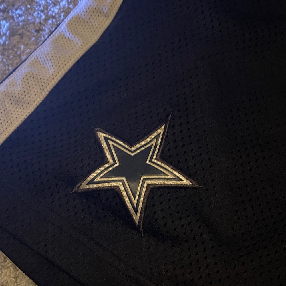 Nike Black NFL Cowboys Shorts - Picture 5 of 6